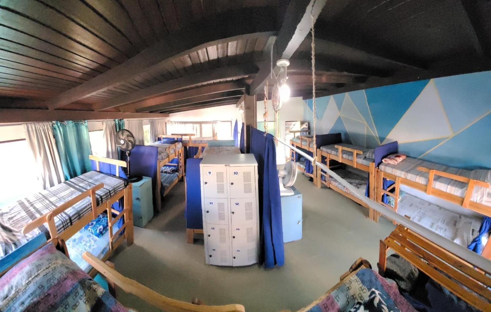 Oceanic Hostel บัลเนอาริโอ กังโบริว ภายนอก รูปภาพ