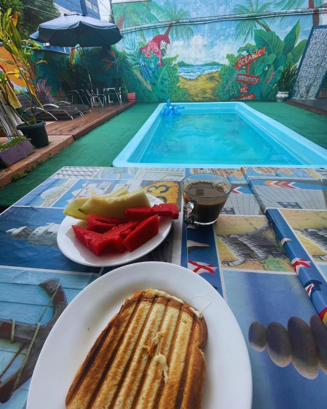 Oceanic Hostel บัลเนอาริโอ กังโบริว ภายนอก รูปภาพ